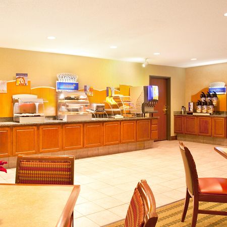 Best Western Plus Bourbonnais Hotel & Suites Экстерьер фото