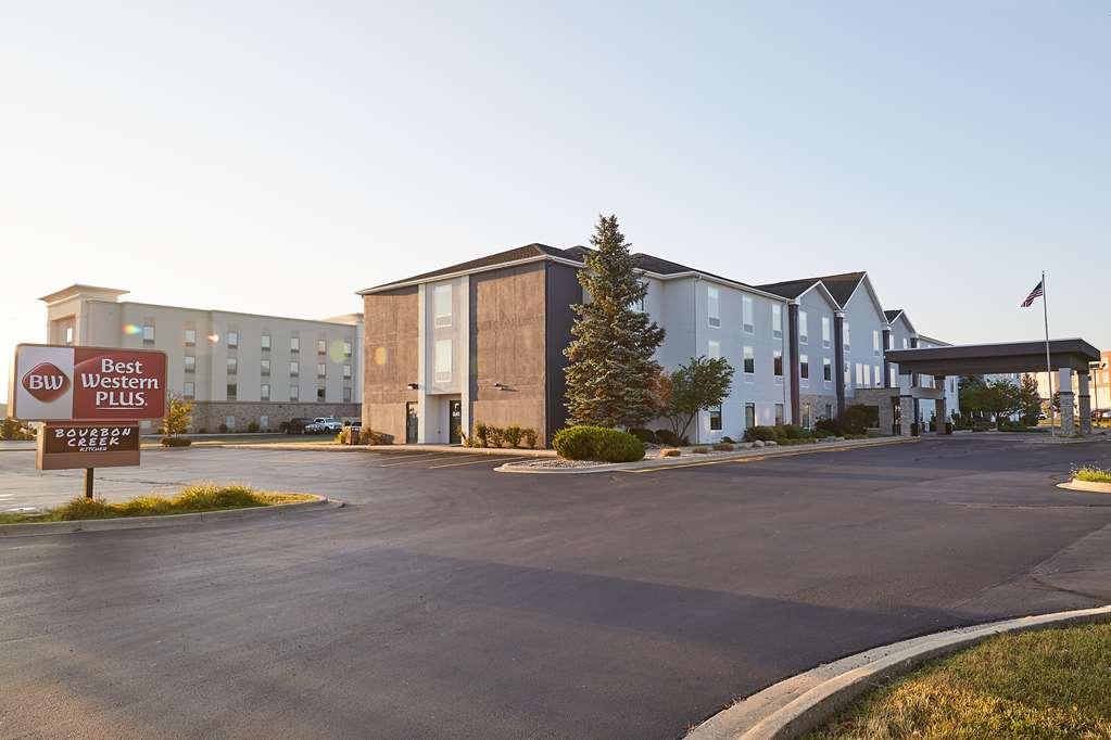Best Western Plus Bourbonnais Hotel & Suites Экстерьер фото