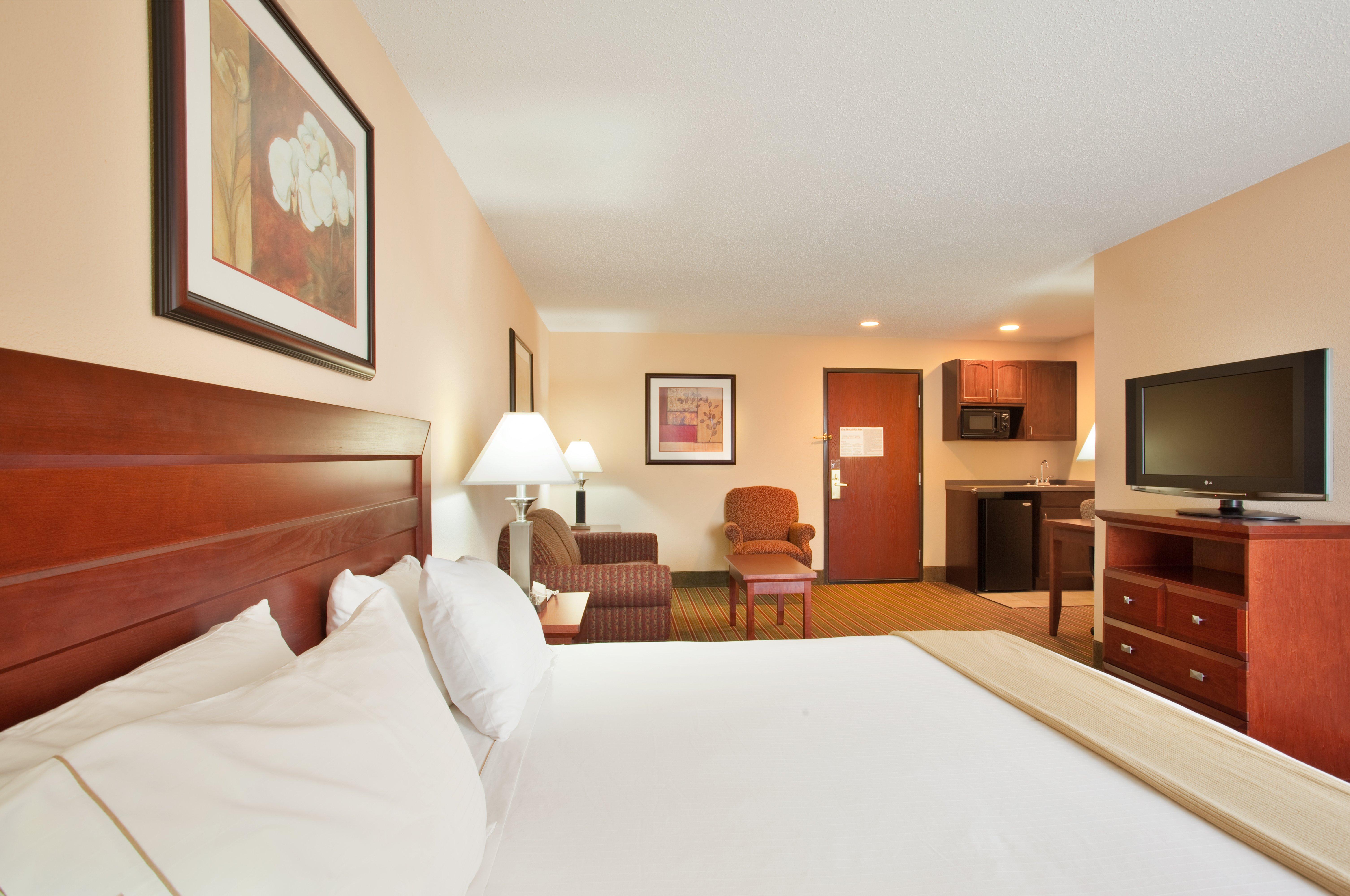 Best Western Plus Bourbonnais Hotel & Suites Экстерьер фото