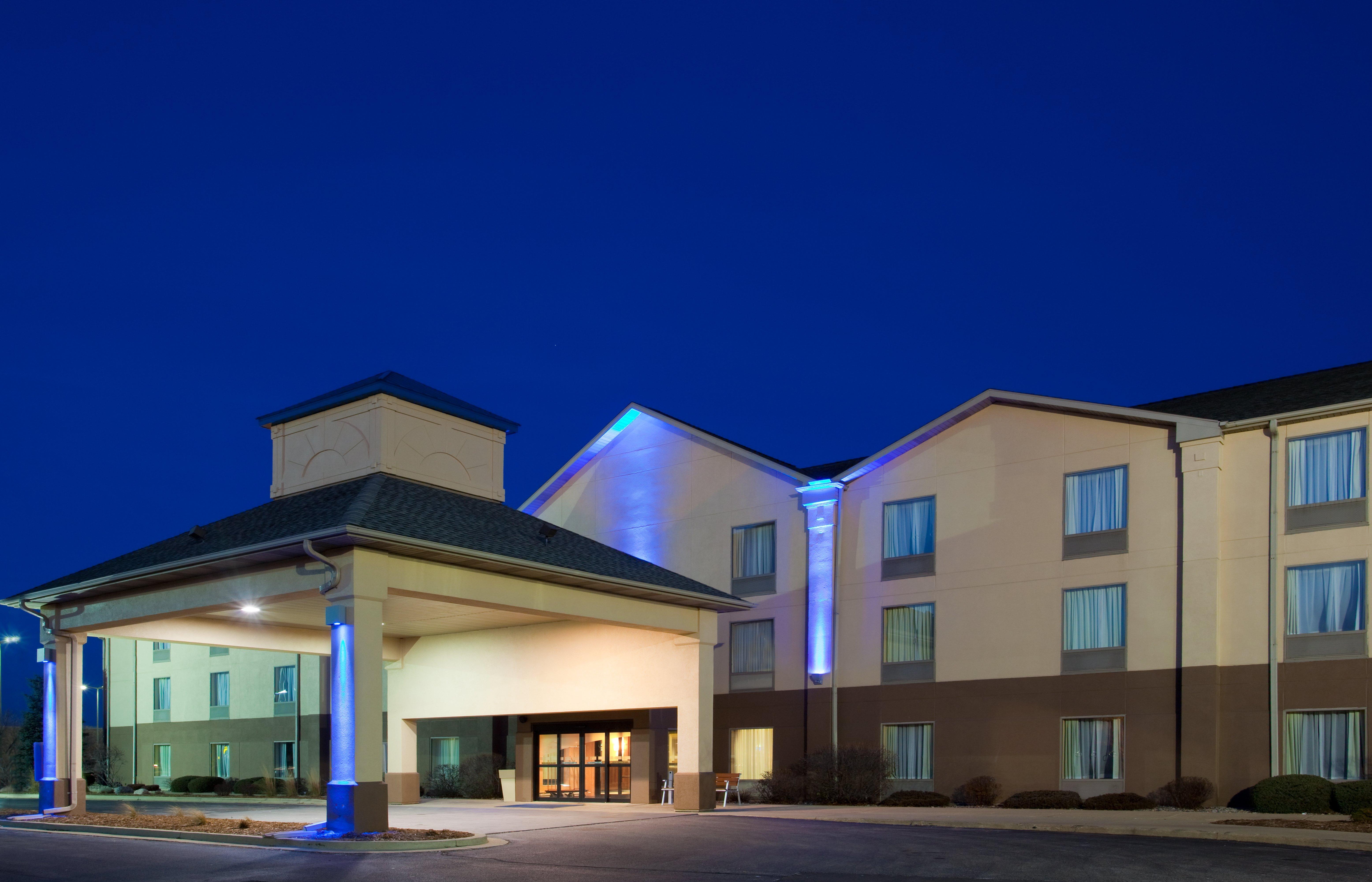 Best Western Plus Bourbonnais Hotel & Suites Экстерьер фото