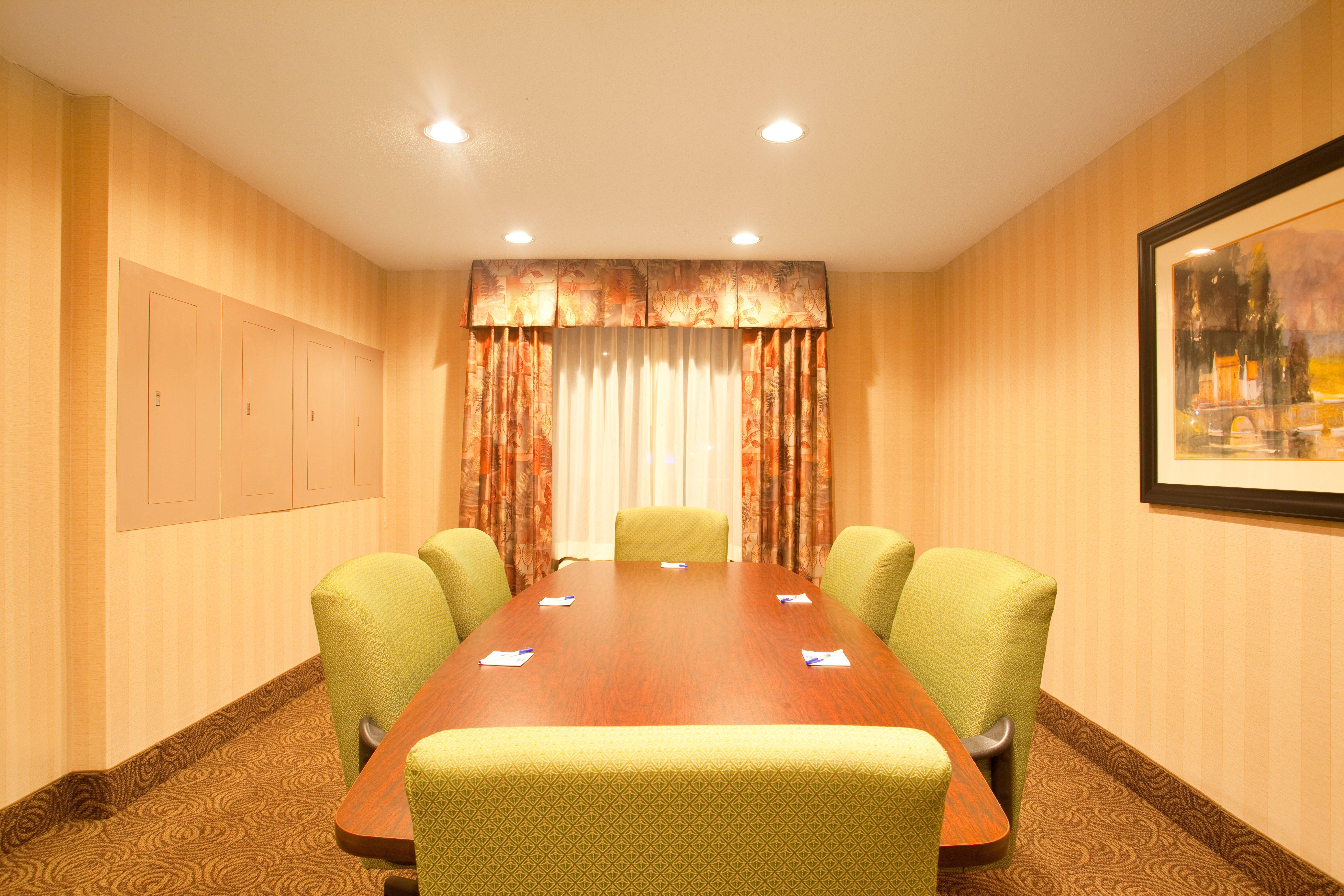 Best Western Plus Bourbonnais Hotel & Suites Экстерьер фото