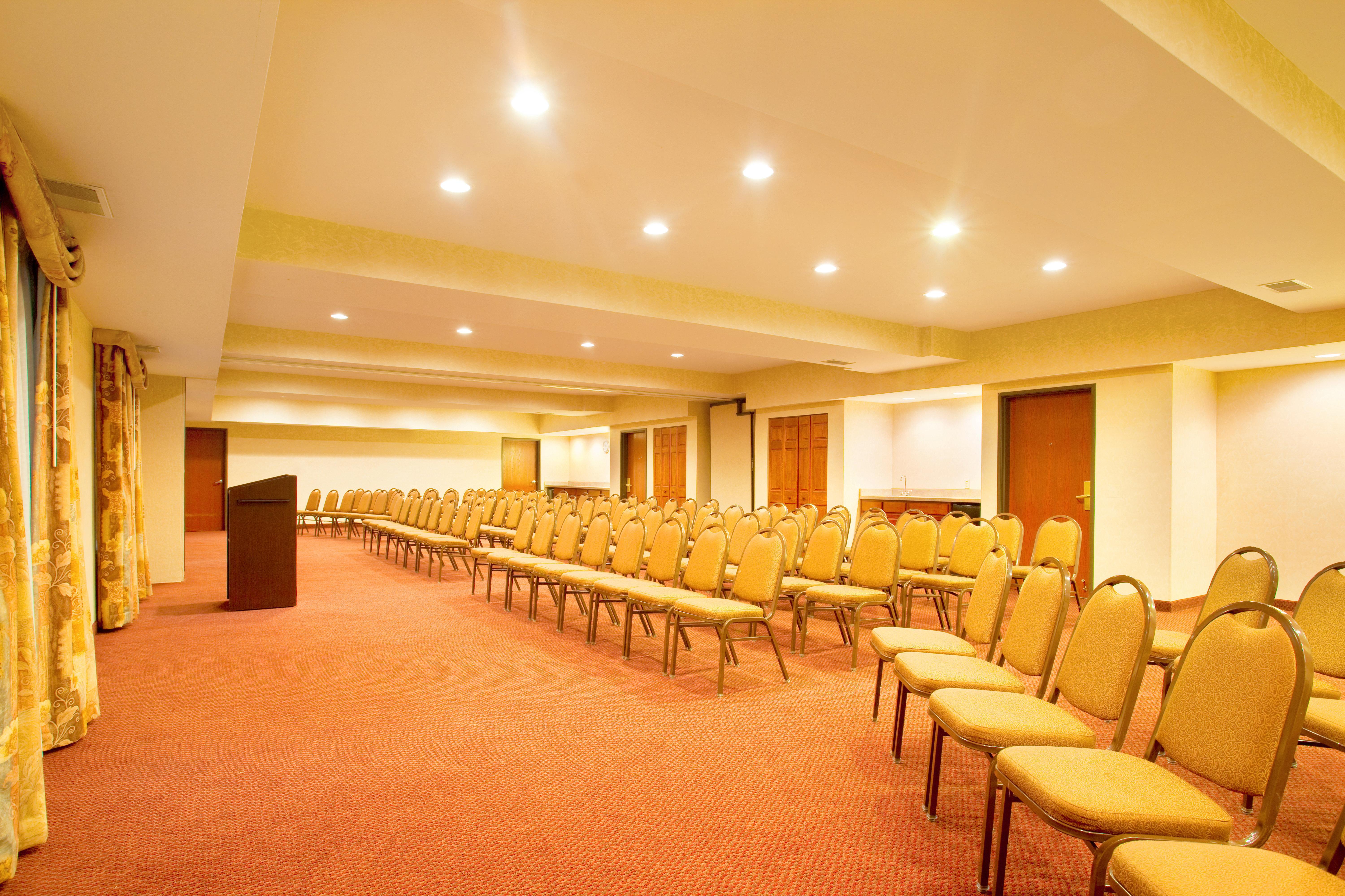 Best Western Plus Bourbonnais Hotel & Suites Экстерьер фото