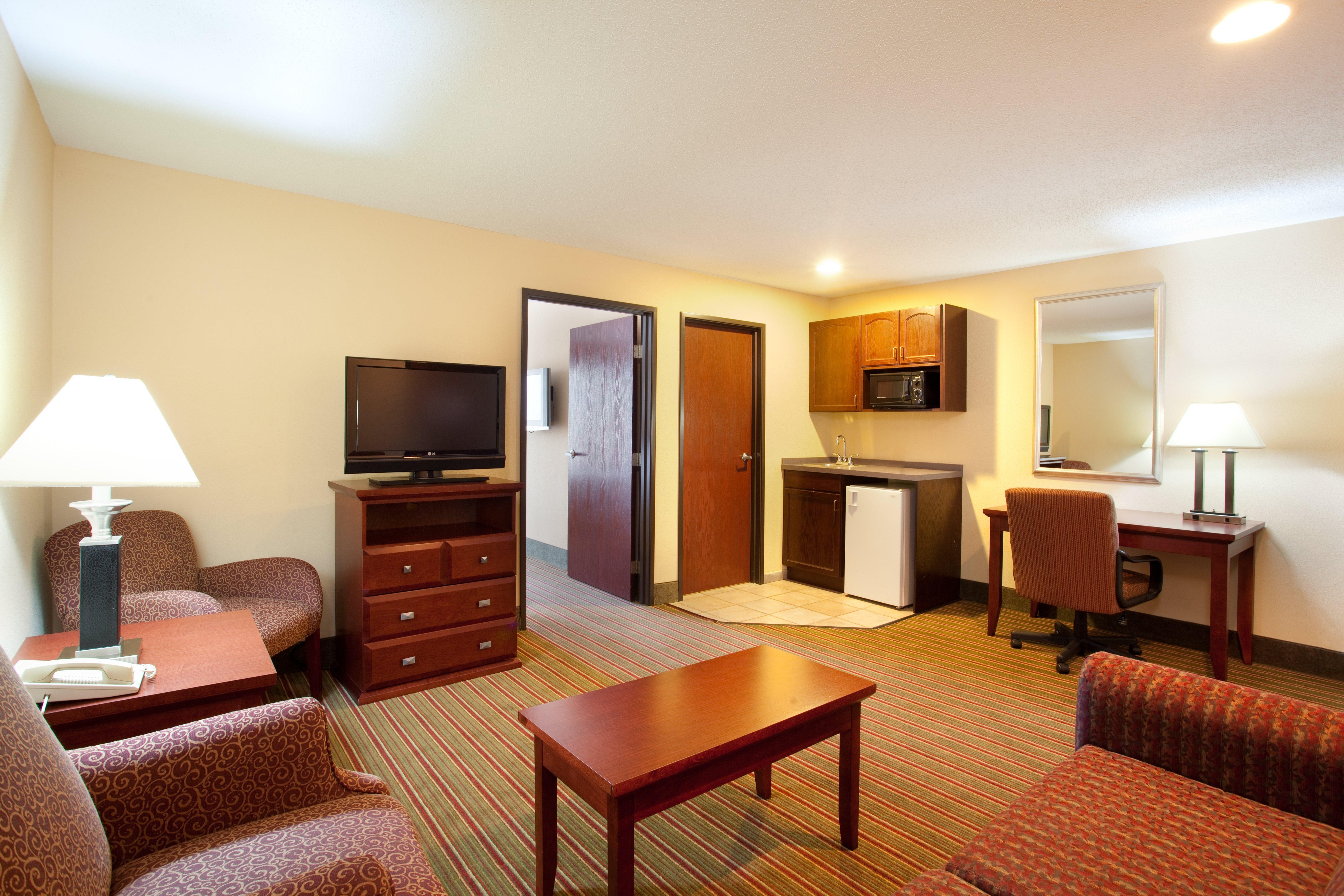 Best Western Plus Bourbonnais Hotel & Suites Экстерьер фото