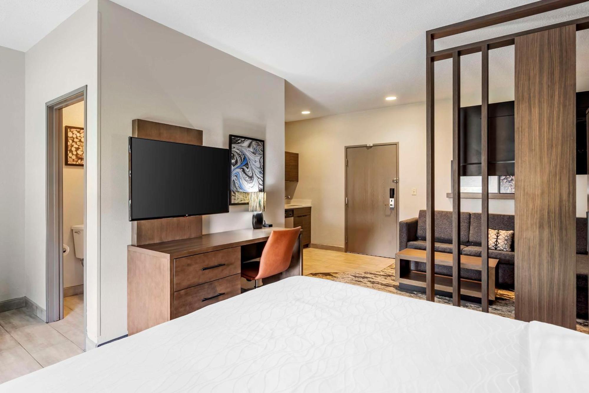 Best Western Plus Bourbonnais Hotel & Suites Экстерьер фото